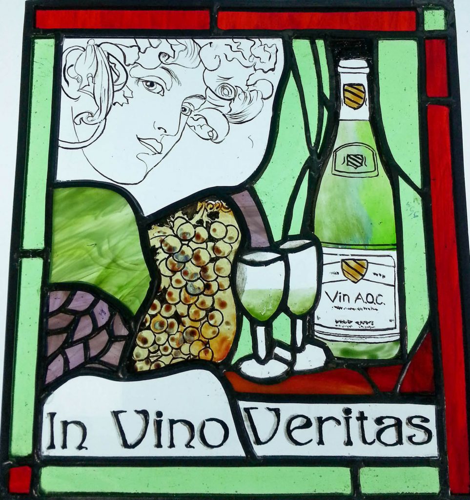 chatou-verre-vitrail-in-vin-veritas-t6